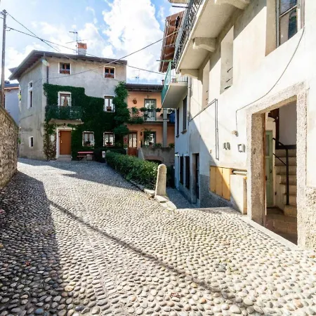 Lilliput Tiny Bellagio