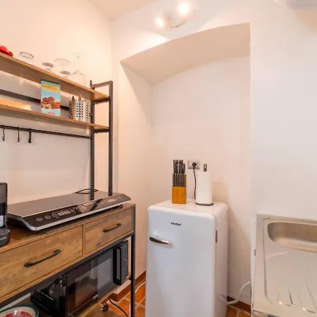 Apartment Lilliput Tiny
